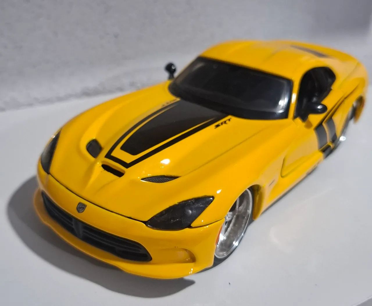 Miniatura Dodge Viper Srt 1:24