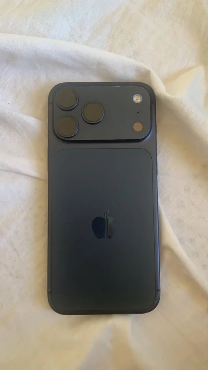 iPhone 17 pro max