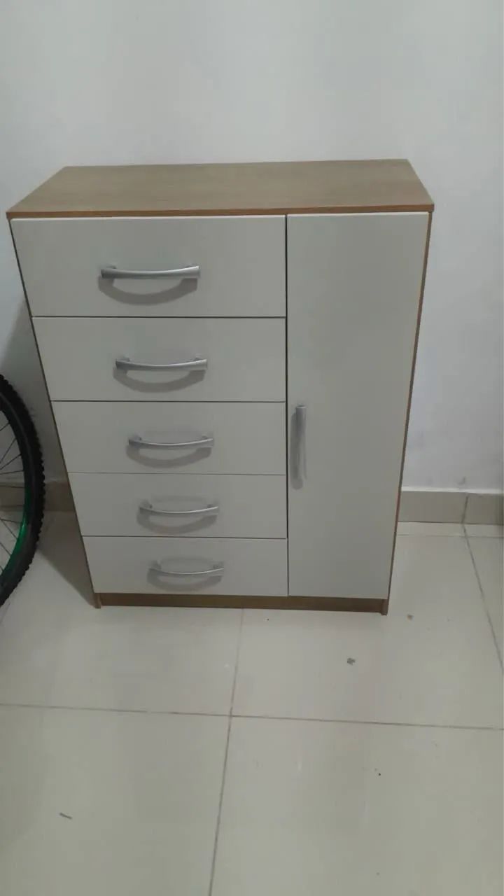 Cômoda corais 
