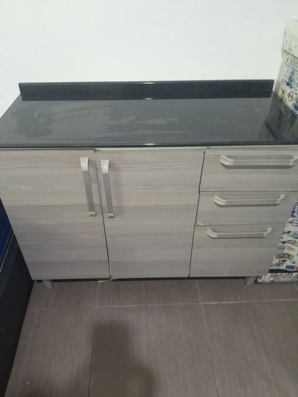 Vende-se balcão usado 