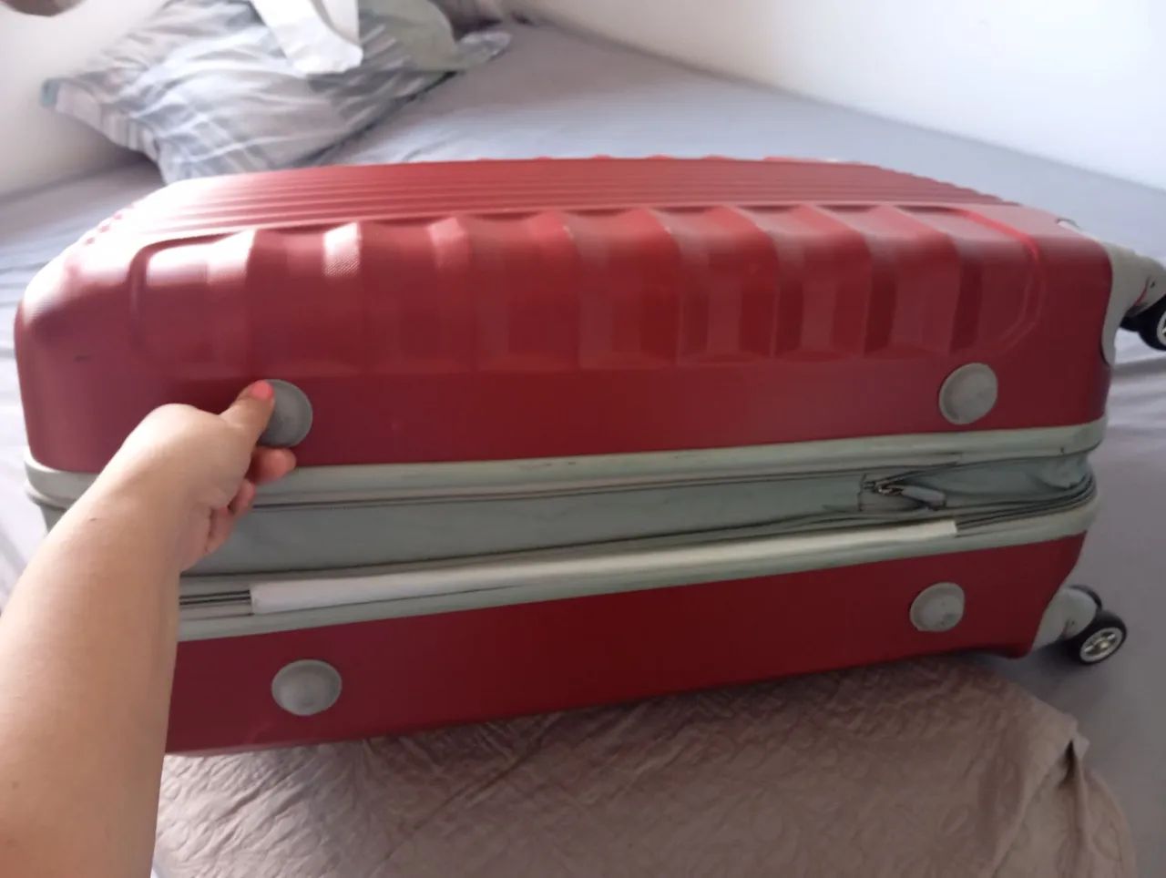 Mala 32kg com rodinhas e extensor - Foto 3