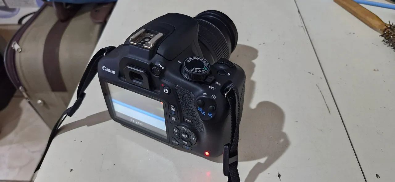 Camera Canon T5 Lente 18-55mm 2 Baterias Carregador e Bolsa troca impressora 3d - Foto 3