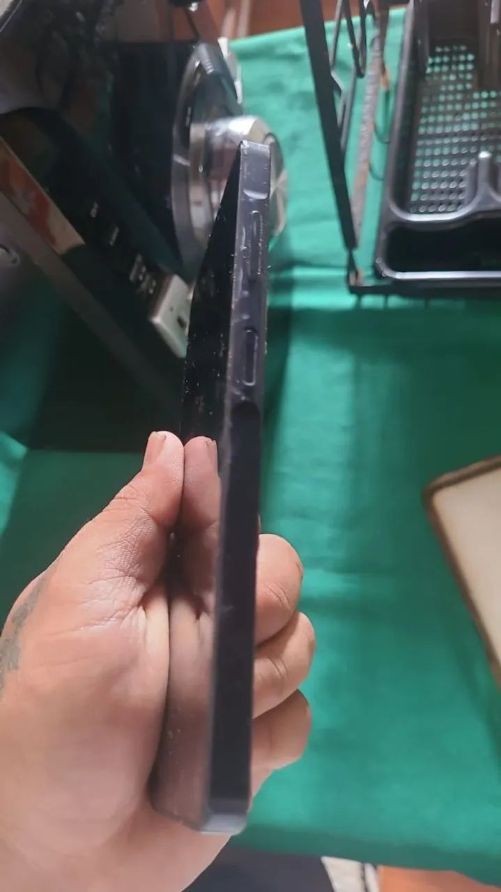 Vendo A06 tela trincada  - Foto 4