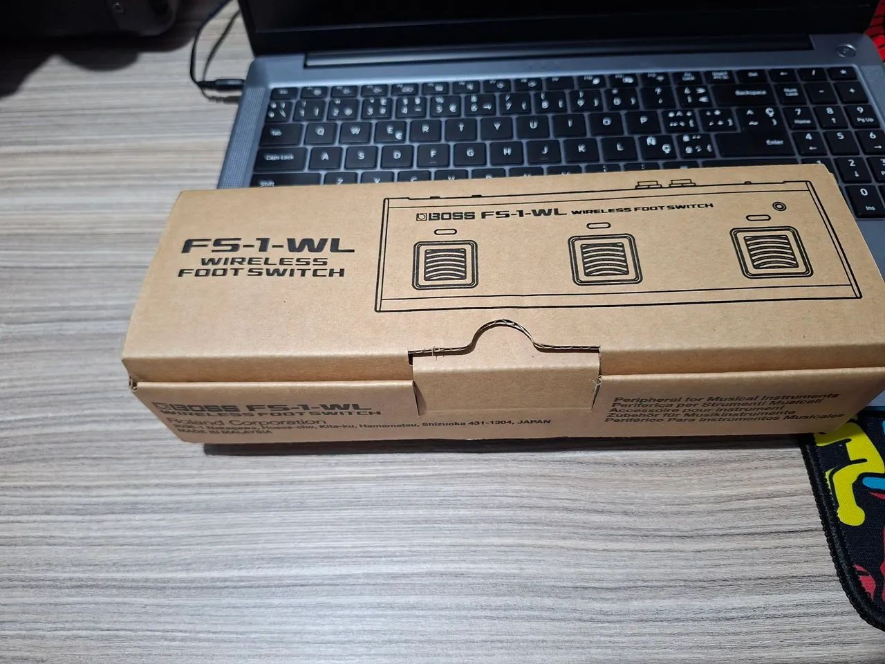 Pedal sem fio BOSS FS-1-WL Compact