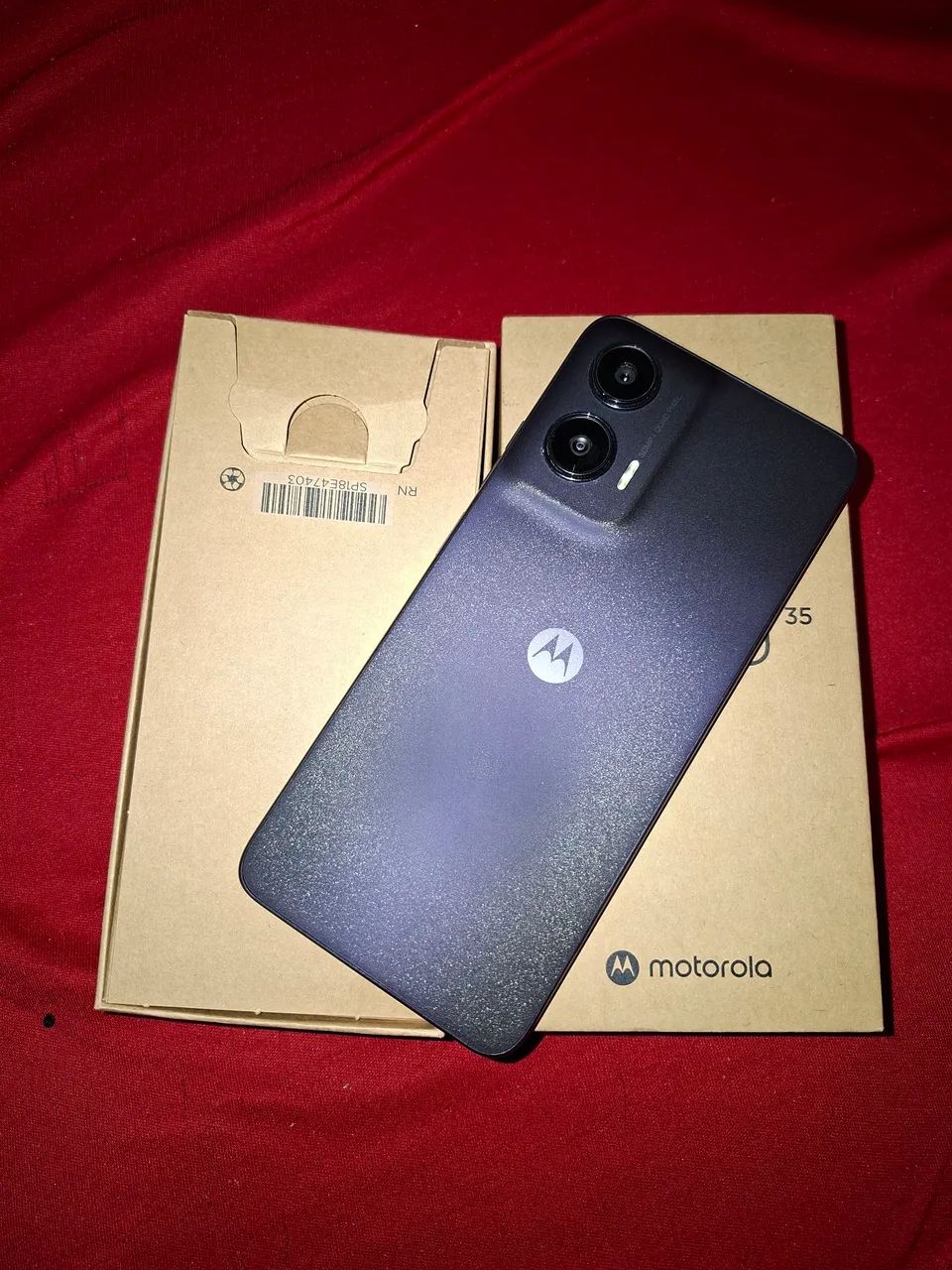 Celular Motorola G35 8 de ram 128 gb. - Foto 3