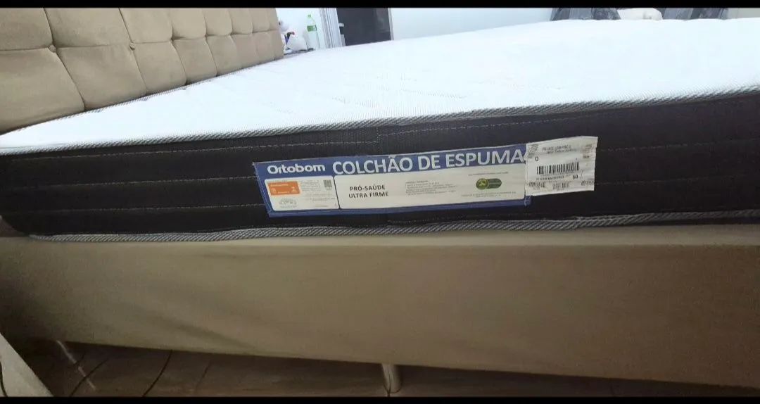 Vendo colchão  ortobom com base king size