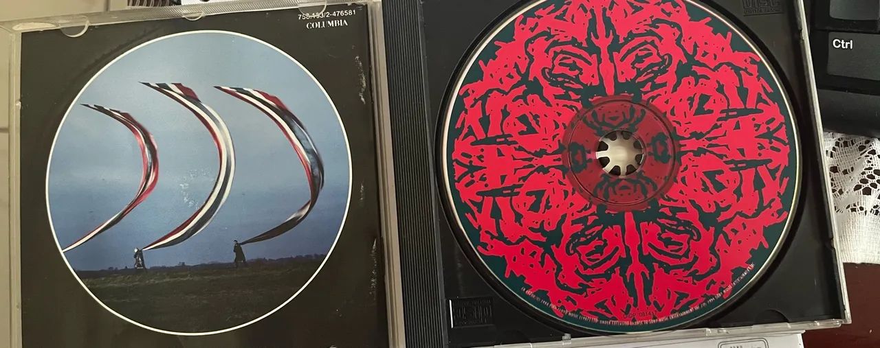 CD Pink Floyd - The Division Bell (Original) - Foto 2