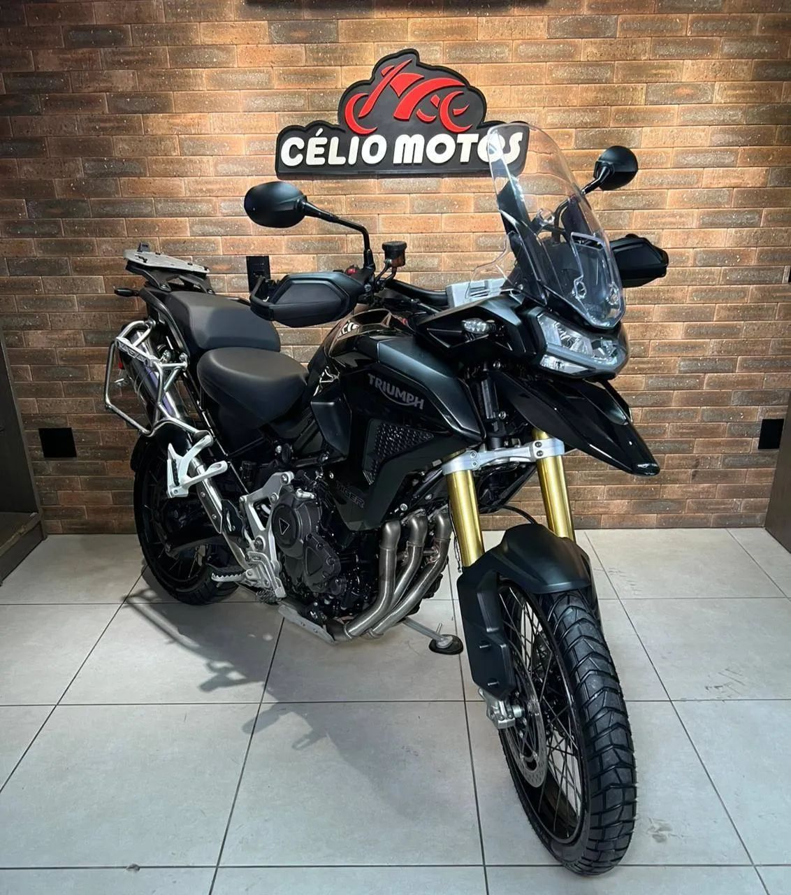 TRIUMPH TIGER 1200 BLACK EDITION 2025 - Foto 2
