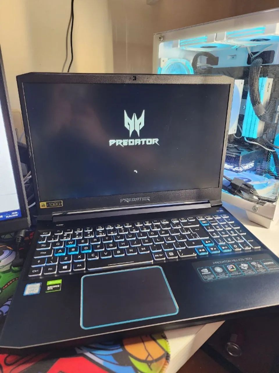 Notebook Acer Predator Helios 300 2020 usado - Foto 5