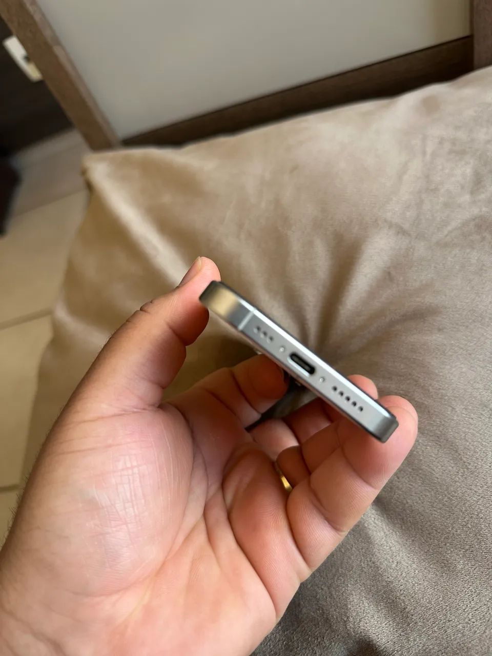 iPhone 15 pro 128g branco  - Foto 3
