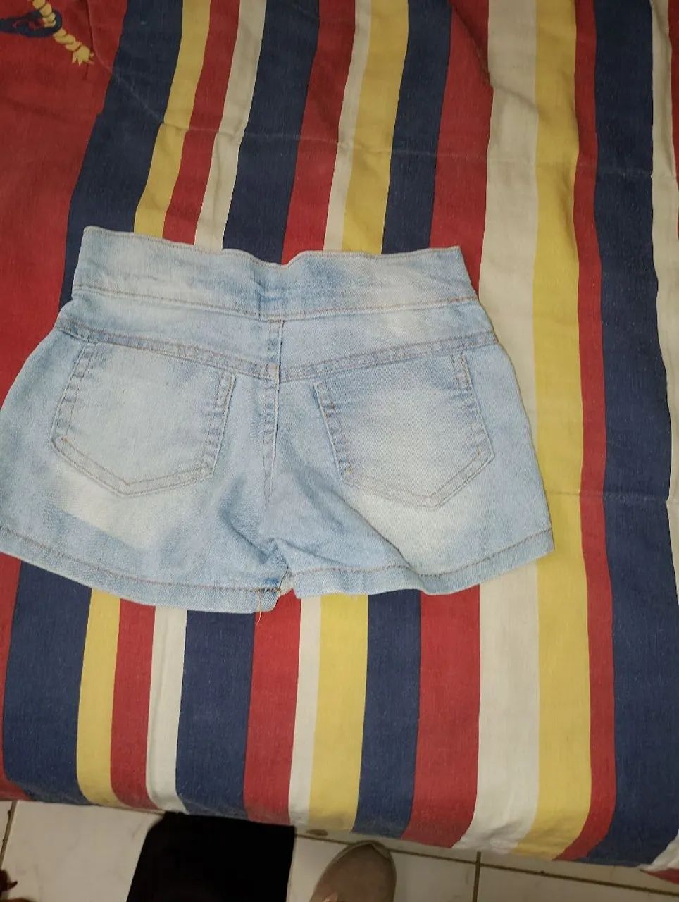 Vende-se shorts  e bermuda jeans cada peça 20 reais  - Foto 5