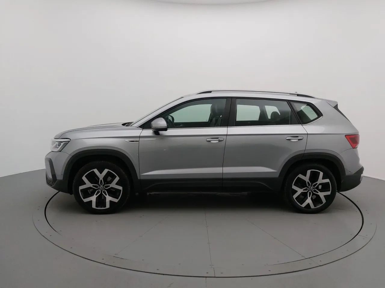 Volkswagen Taos Highline 1.4 250 TSI Flex Aut., foto 2 de 18