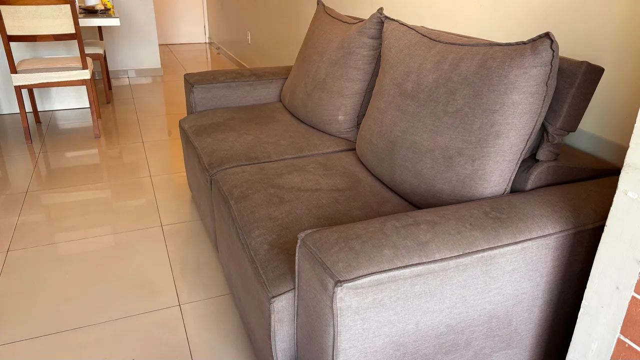 Vendo Sofá Retrátil E Reclinável  2,0 m em ótimo estado.  - Foto 5