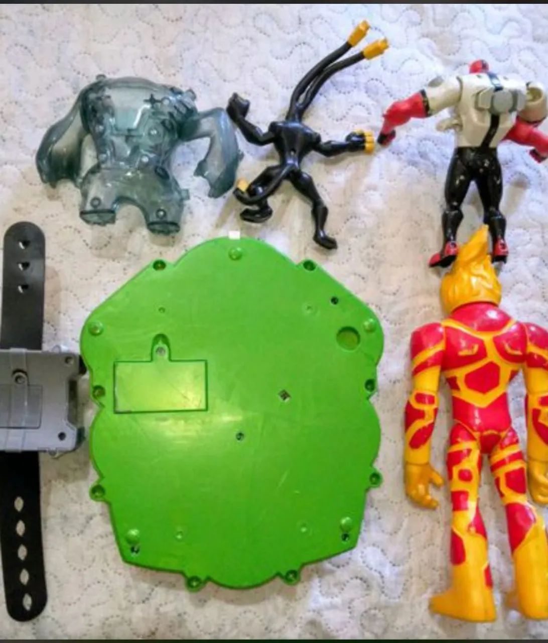 ITENS DE COLEÇÃO DO BEN 10, LEIA O ANÚNCIO  - Foto 2