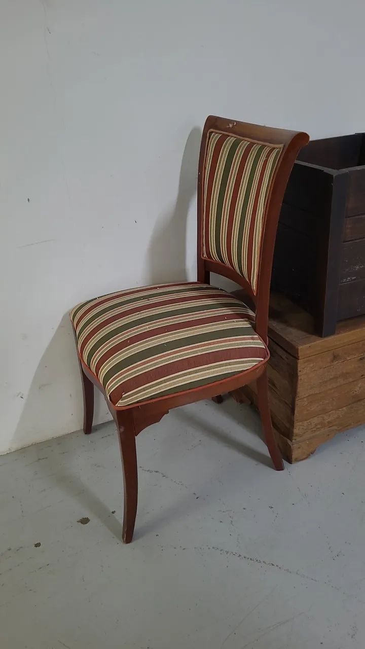 Cadeira estilo francês 