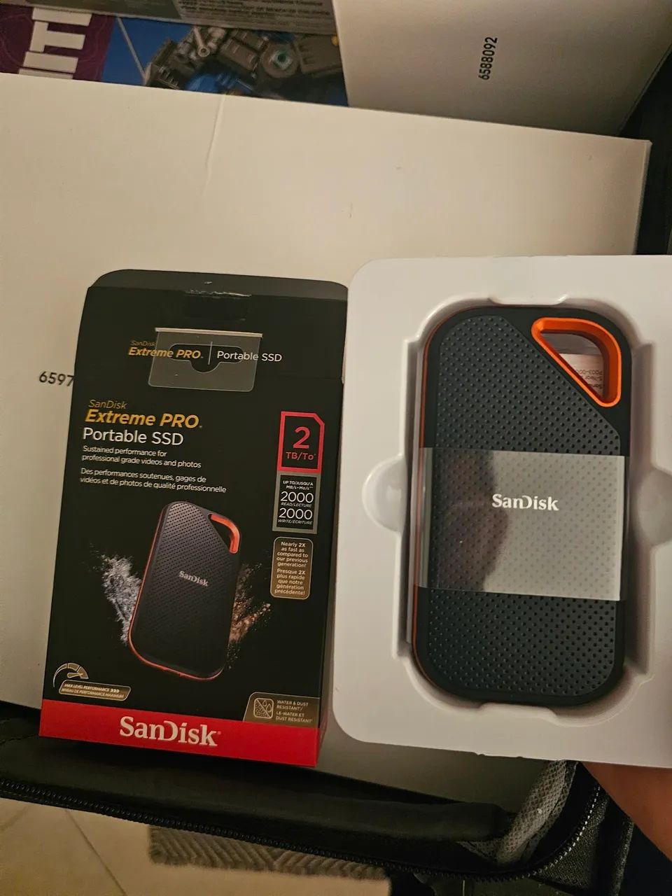 SSD Externo SanDisk 2TB Extreme Pro 2000MB/s - Novo