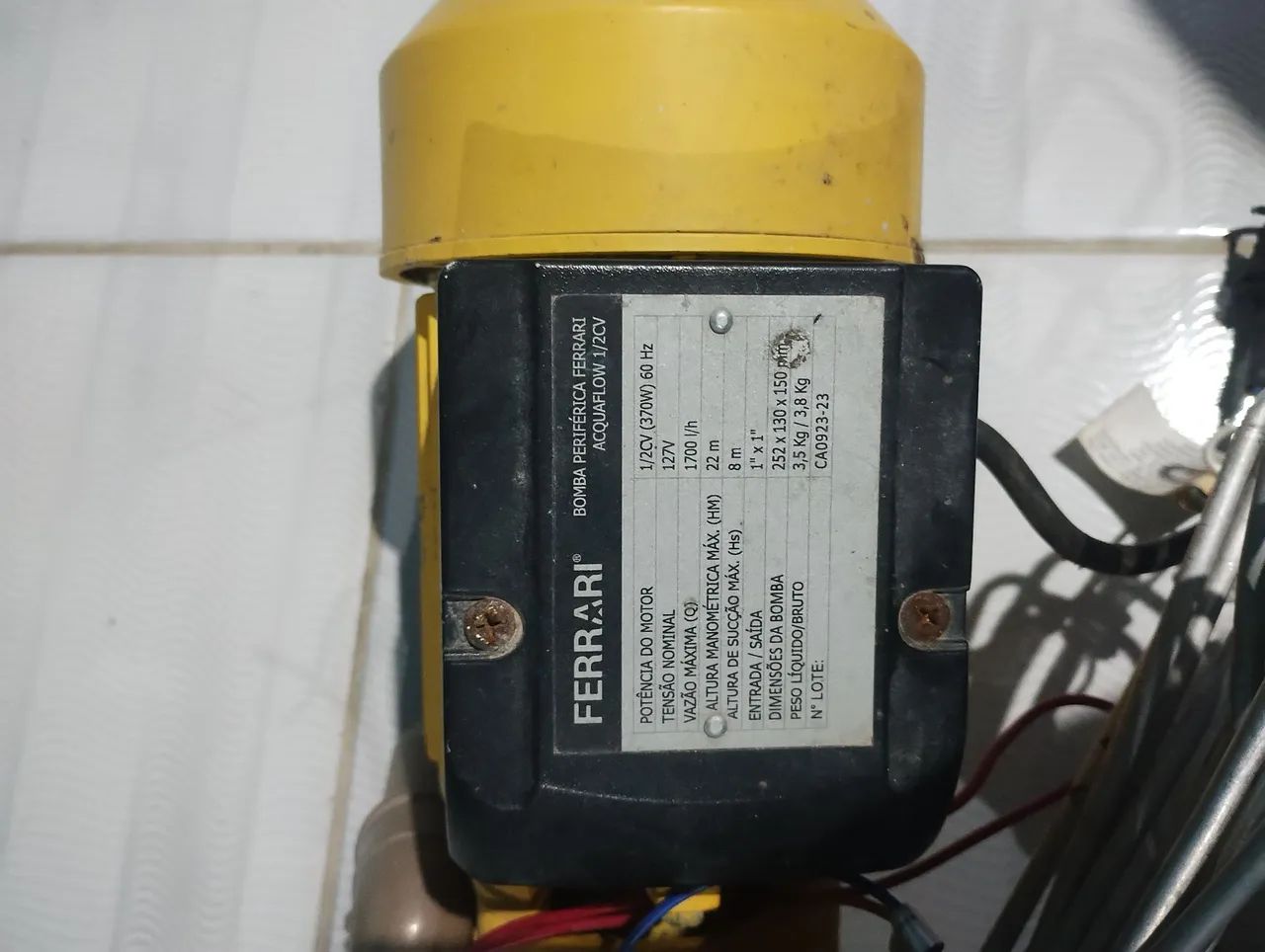 Vendo uma bomba d'água 