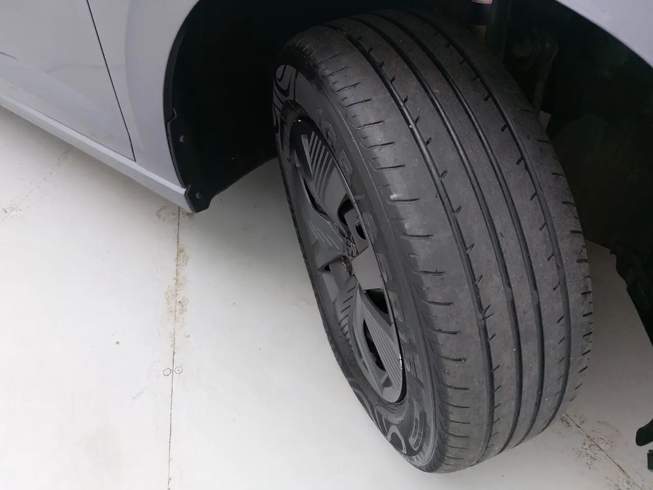 Volkswagen Polo Track 1.0 Flex 12V 5p, foto 13 de 18