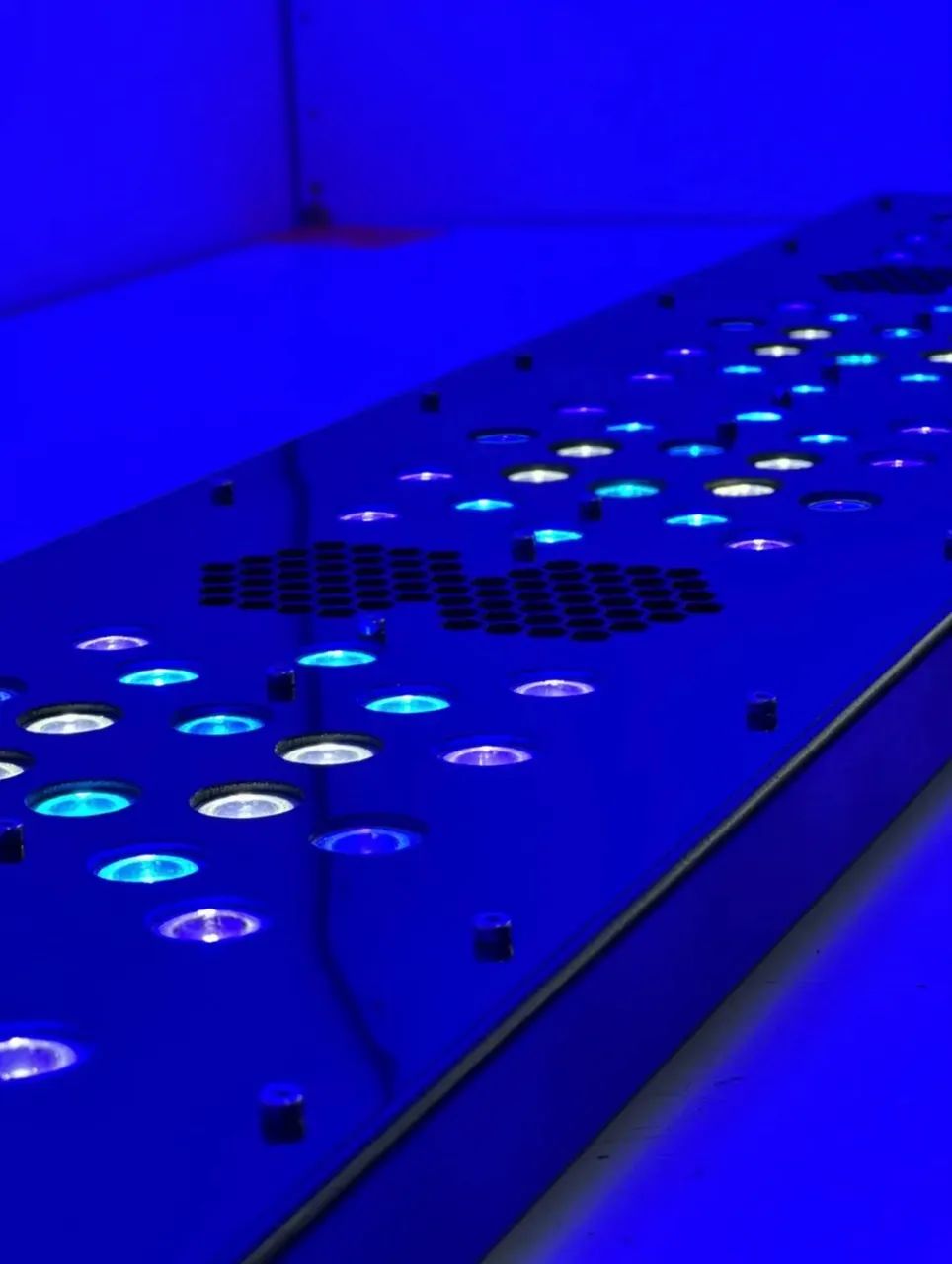 Luminária Solarium Blue 120cm (App/Bluetooth) - Foto 4