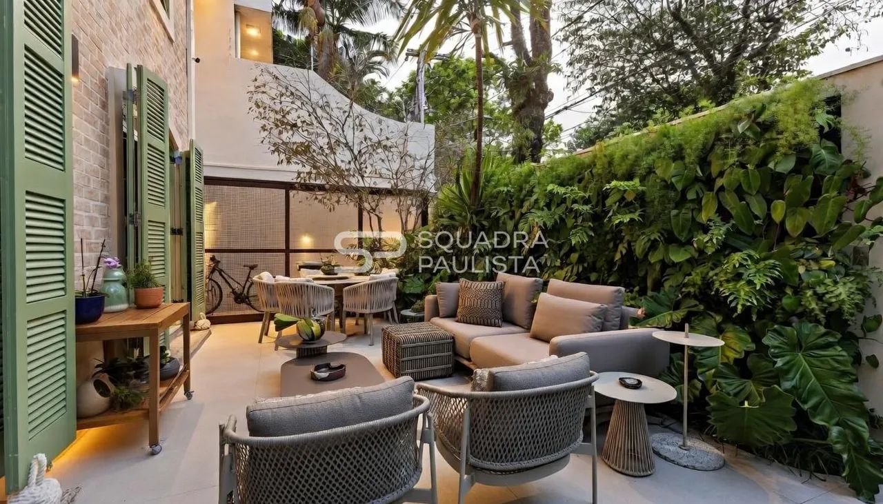 Casa em rua fechada, proximo ao Parque Ibirapuera