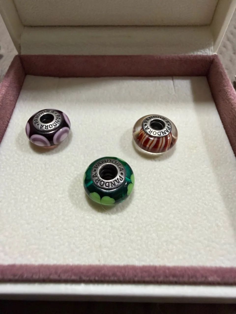 Pulseira Pandora original com 16 berloques  - Foto 3