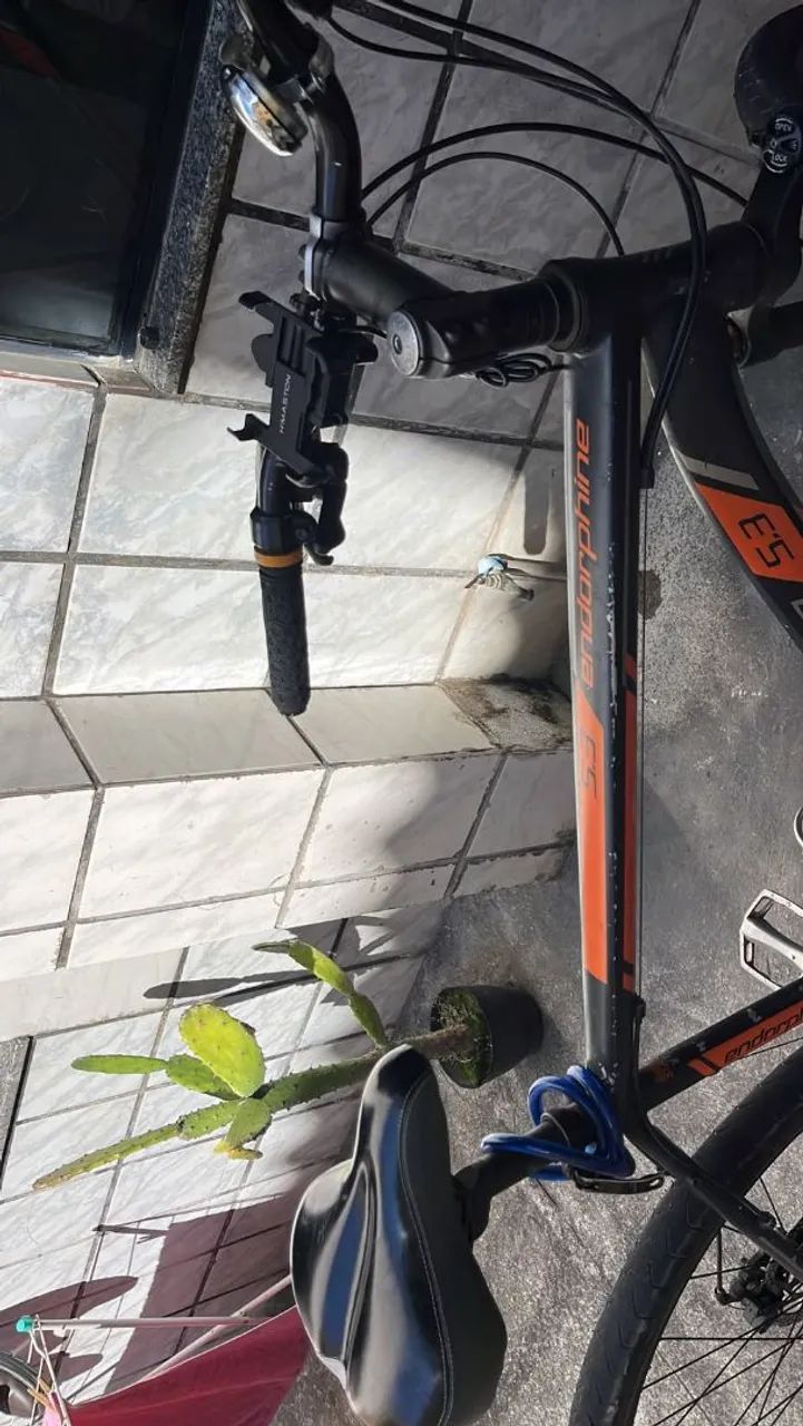 Vendo bicicleta aro 29  - Foto 2