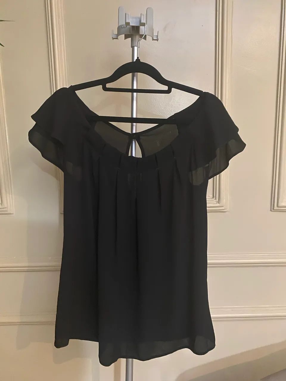 Blusa feminina preta com babados