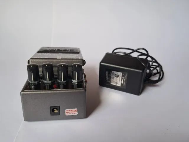 Boss Digital Reverb/Delay - RV-3 - Raridade - Instrumentos