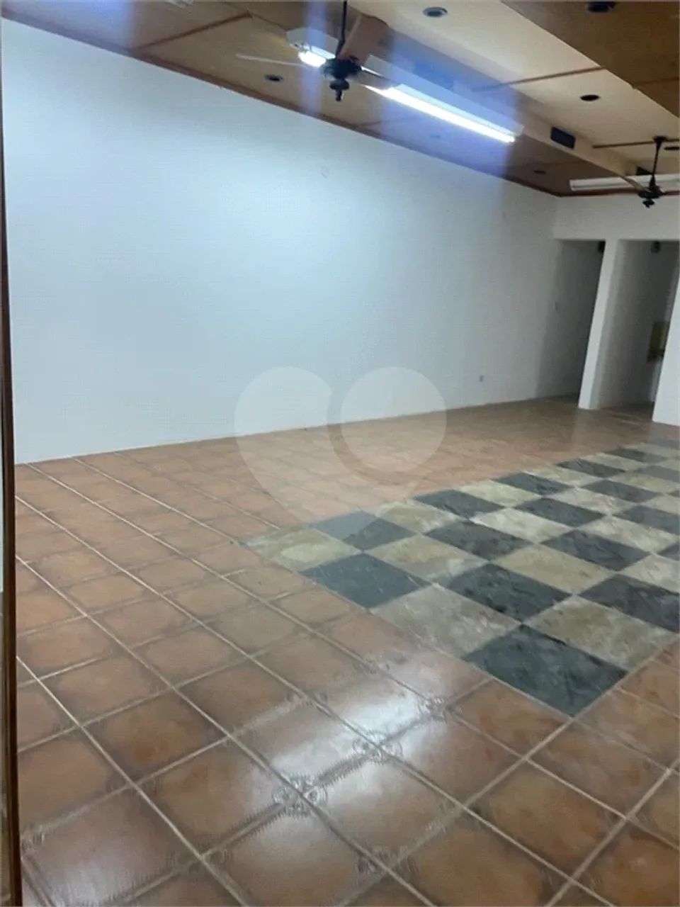 Salão Comercial para locação em Centro - SP