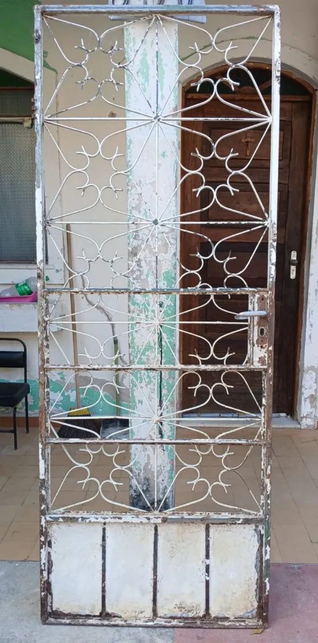 Porta de ferro