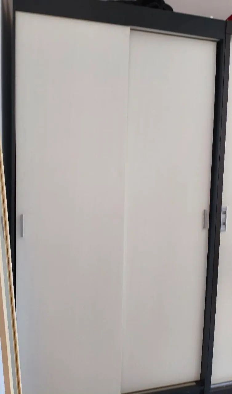 Guarda roupa de 2 portas de correr