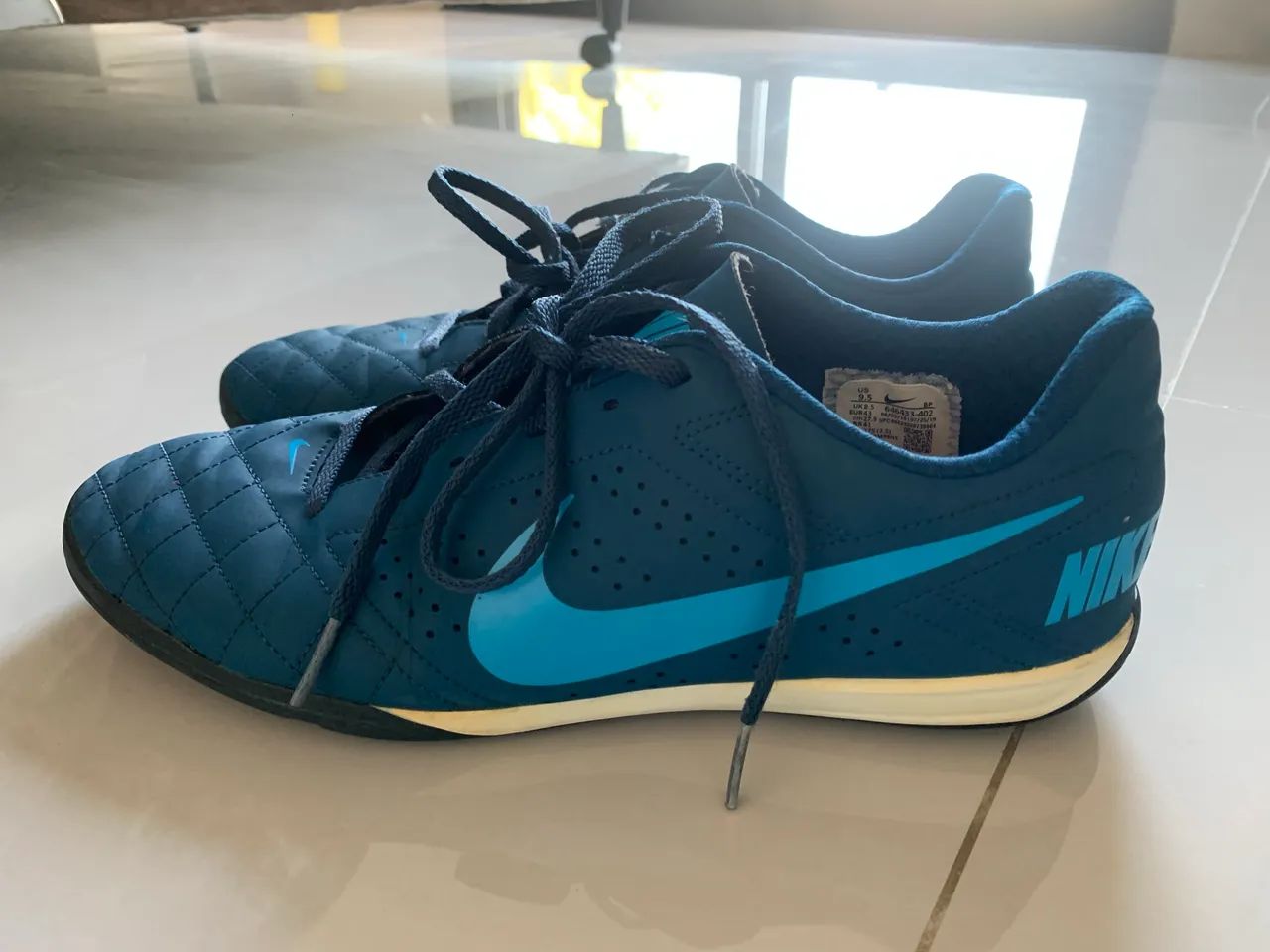 Chuteira Nike tamanho 41 - Foto 4