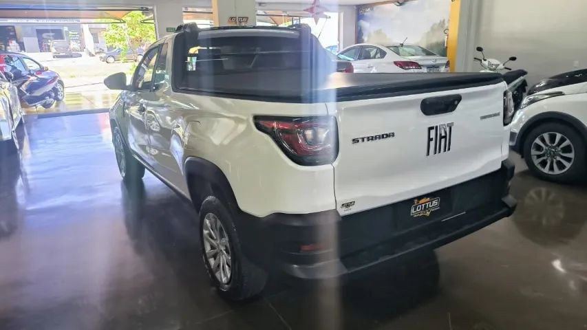 Fiat Strada Endurance 1.4 Flex 8V CS Plus 2023 - Foto 4