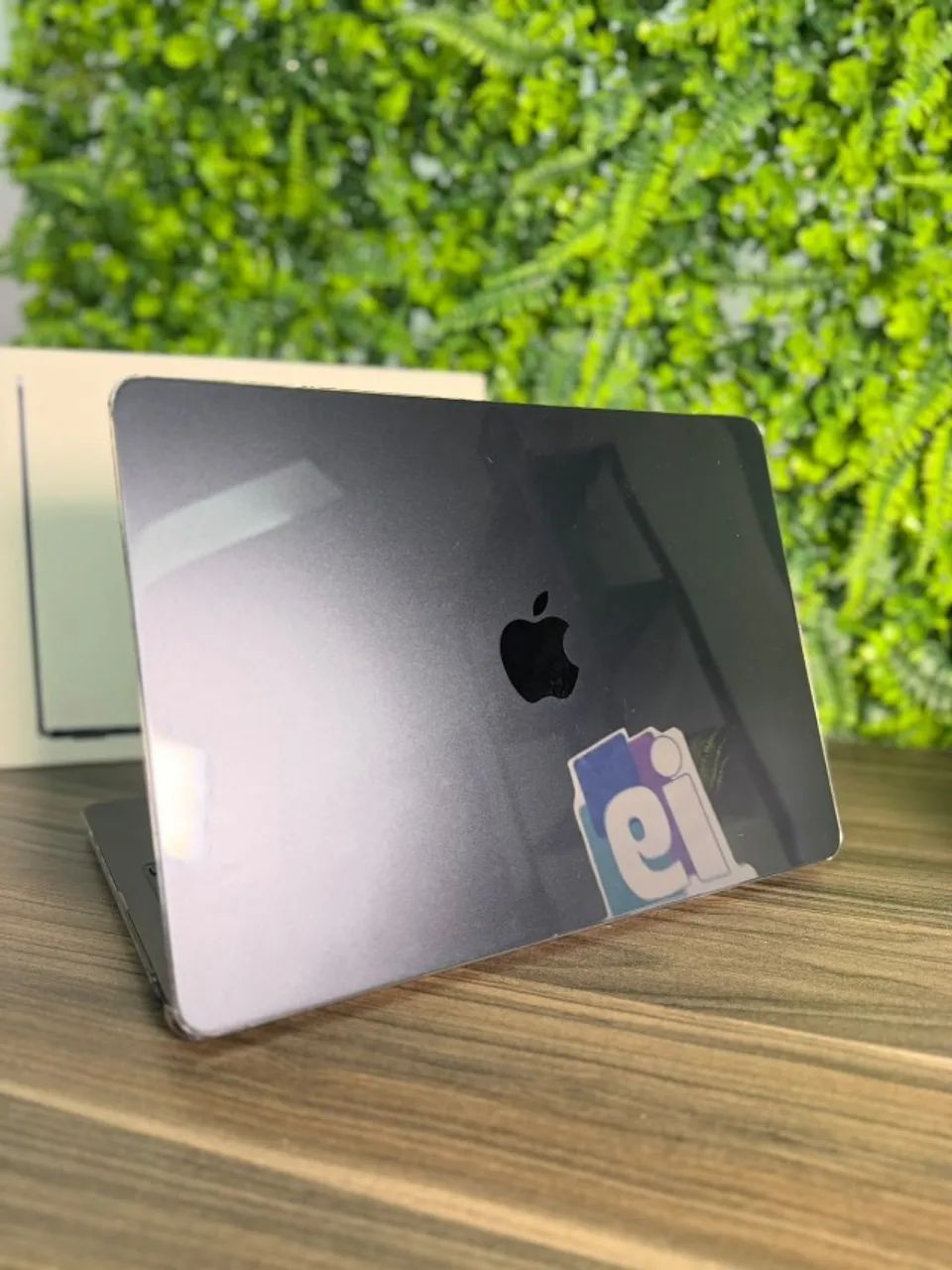 MacBook Air M5  13 Polegadas   16GB RAM  512GB MacOs Golden Gate  Cor Midnigth  - Foto 4