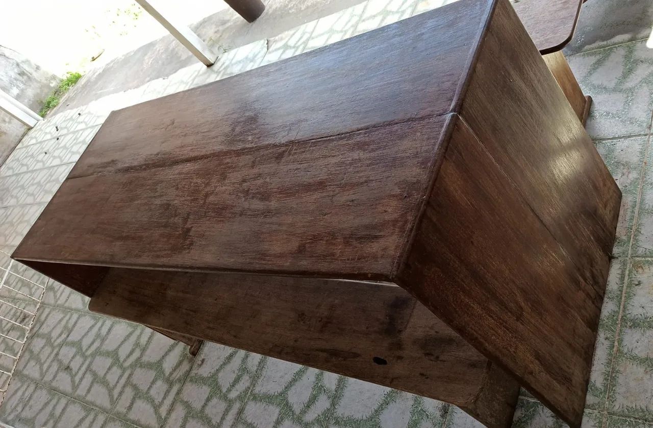 Mesa de angelim pedra