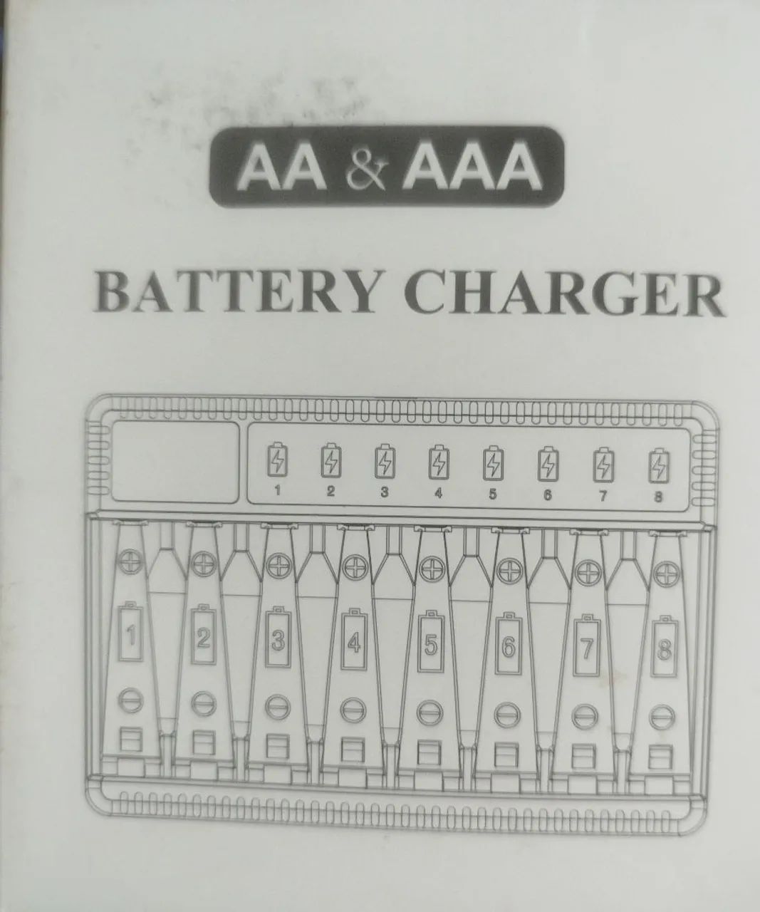 Carregador de pilhas AA e AAA 