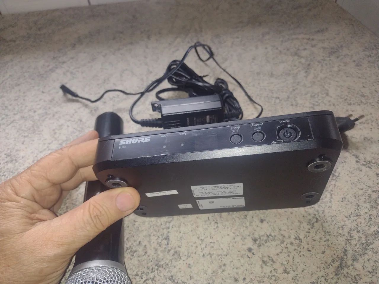 MICROFONE SEM FIO SHURE BLX4  - Foto 2