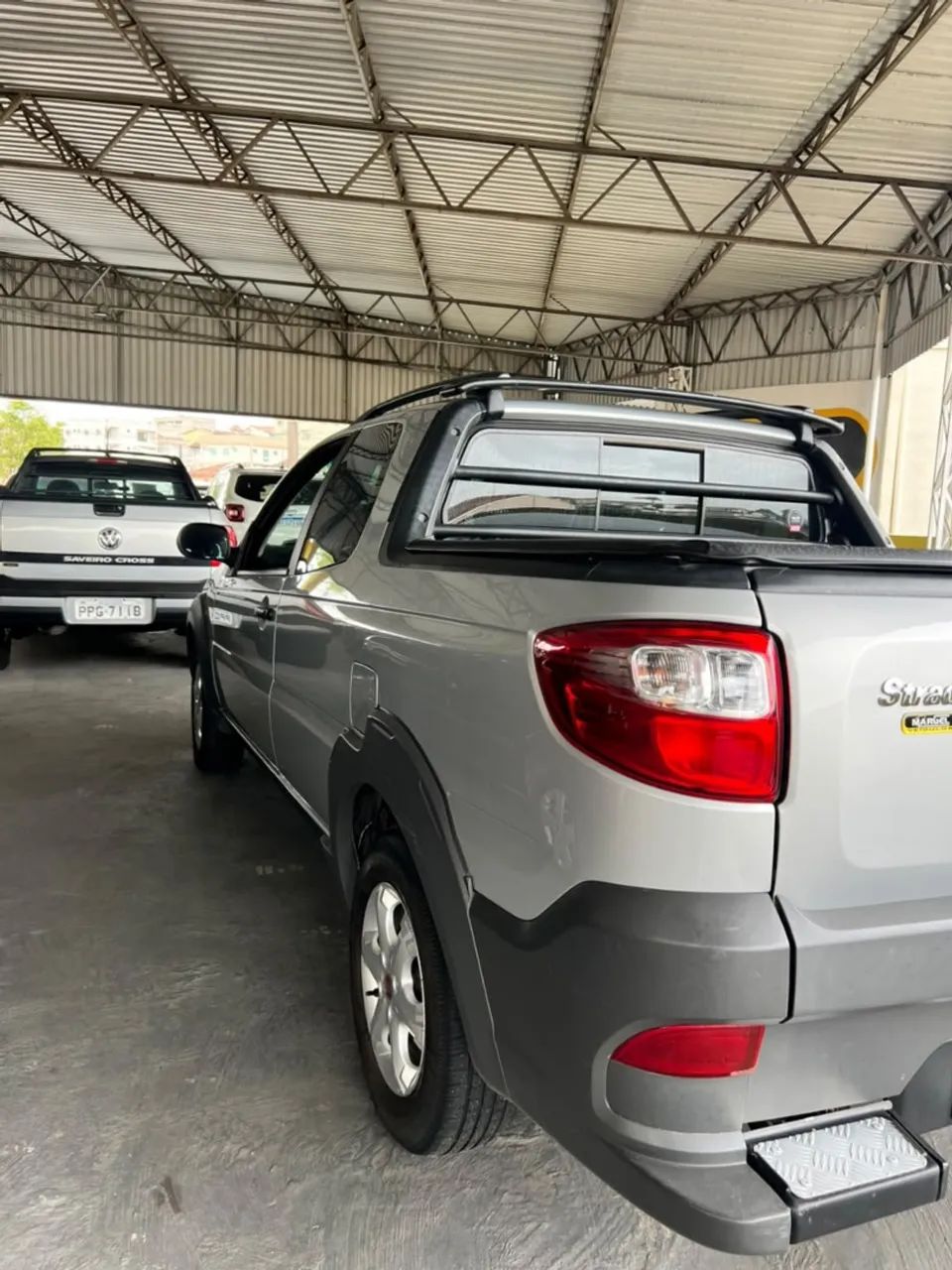 Fiat Strada Adventure1.8/ 1.8 Locker Flex CD 2015 - Foto 3