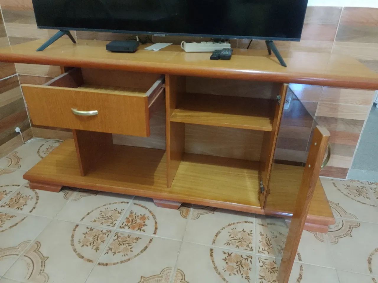 Rack de TV com avaria  - Foto 2