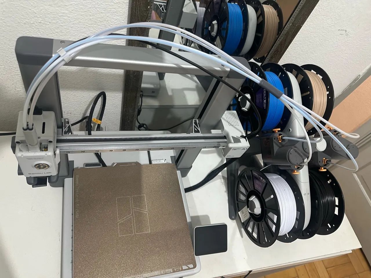 Impressora 3D Bambu Lab A1 + Combo AMS - Foto 4