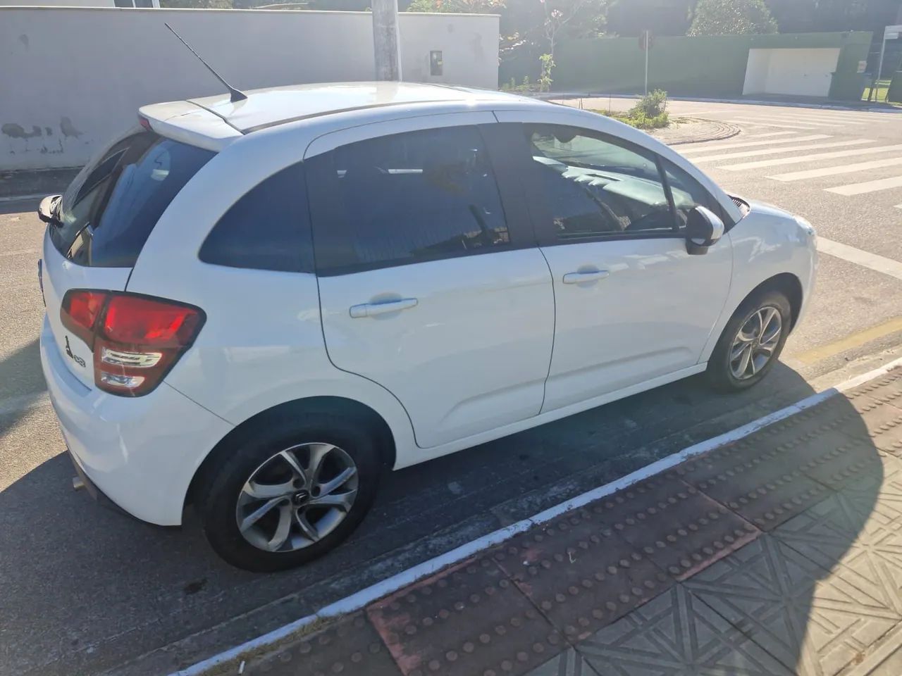 Citroen C3 Tendance Pure Tech 1.2 Flex 12V Mec. 2017 - Foto 4