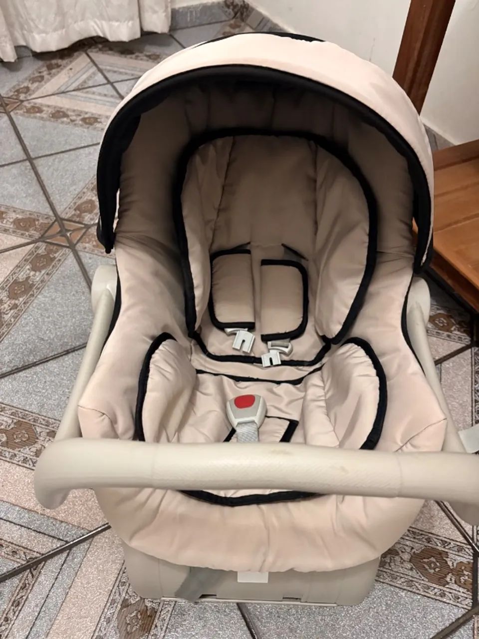 Bebê conforto com base para carro galzerano - Foto 2