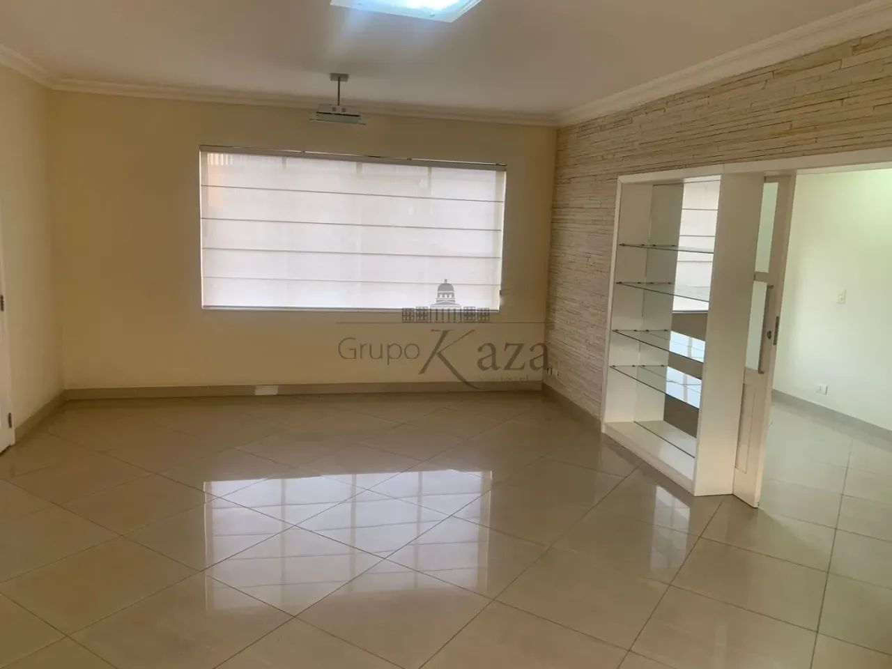 Oportunidade - Apartamento - Edifício Dias Aguiar - Centro - 3 Dormitórios - 120m².