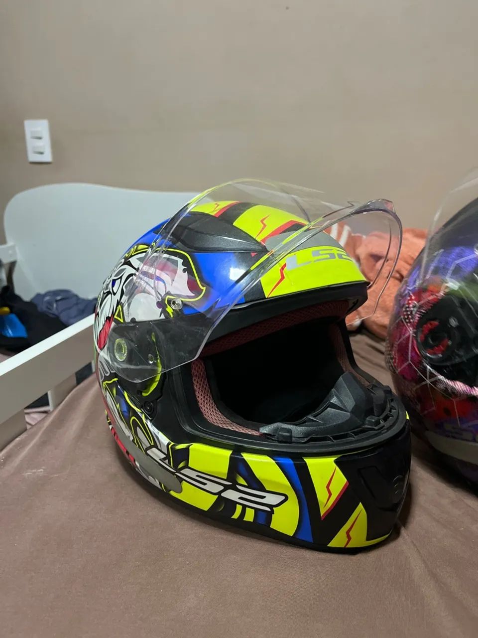 Capacete ls2