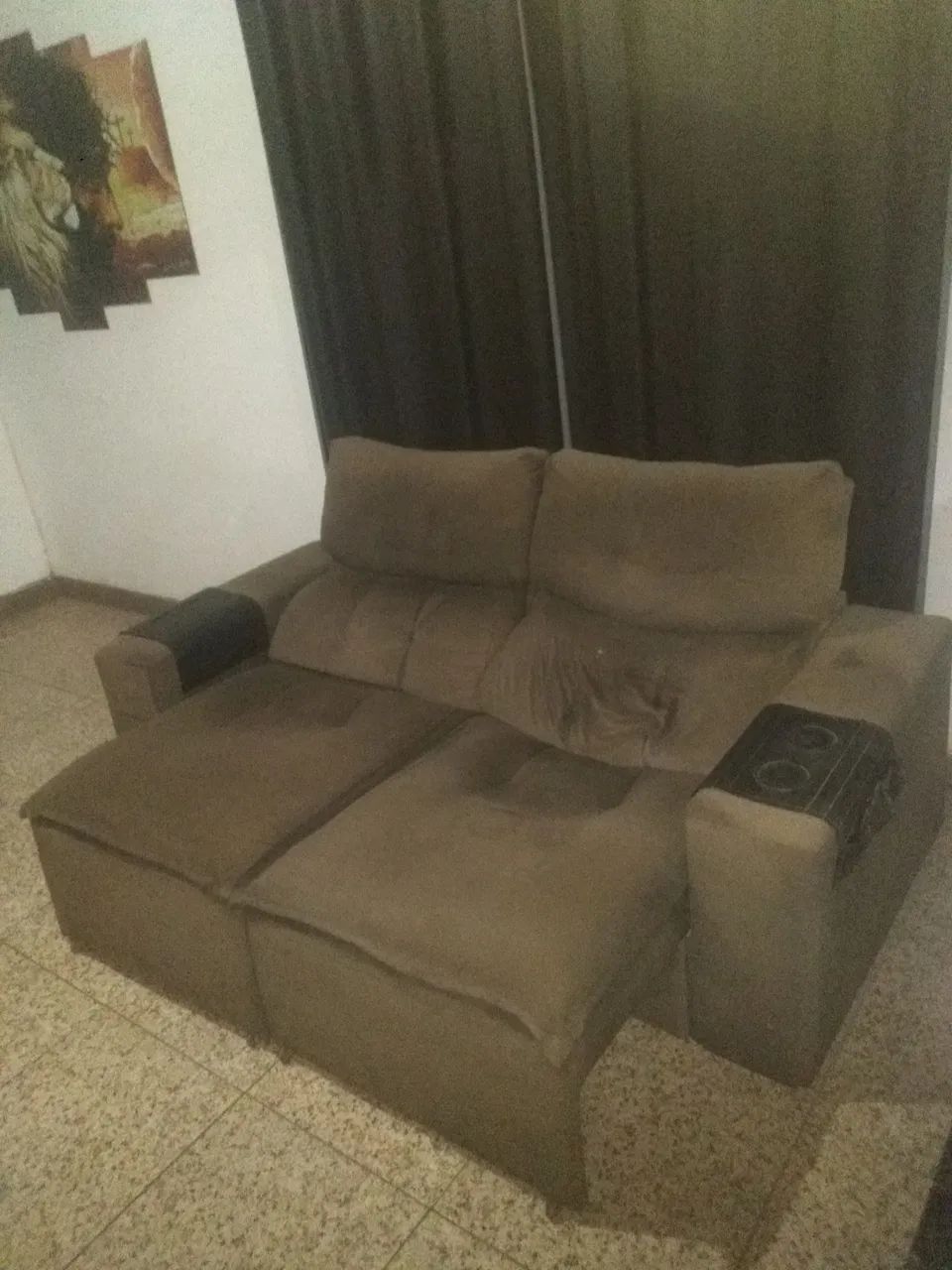Sofá retrátil e reclinável marrom 