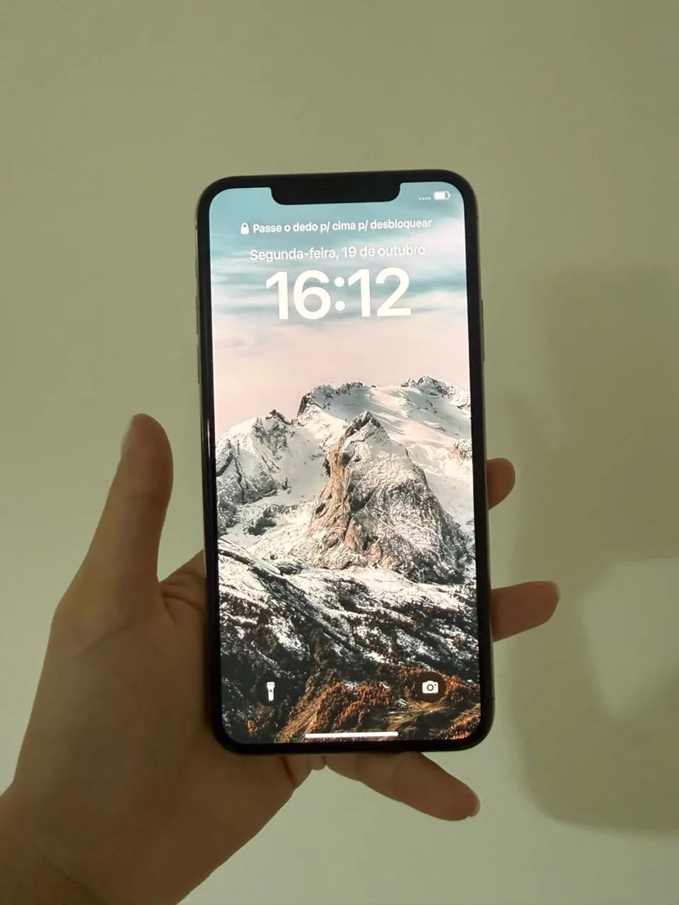 iPhone 11 Pro Max 256 gigas dourado 