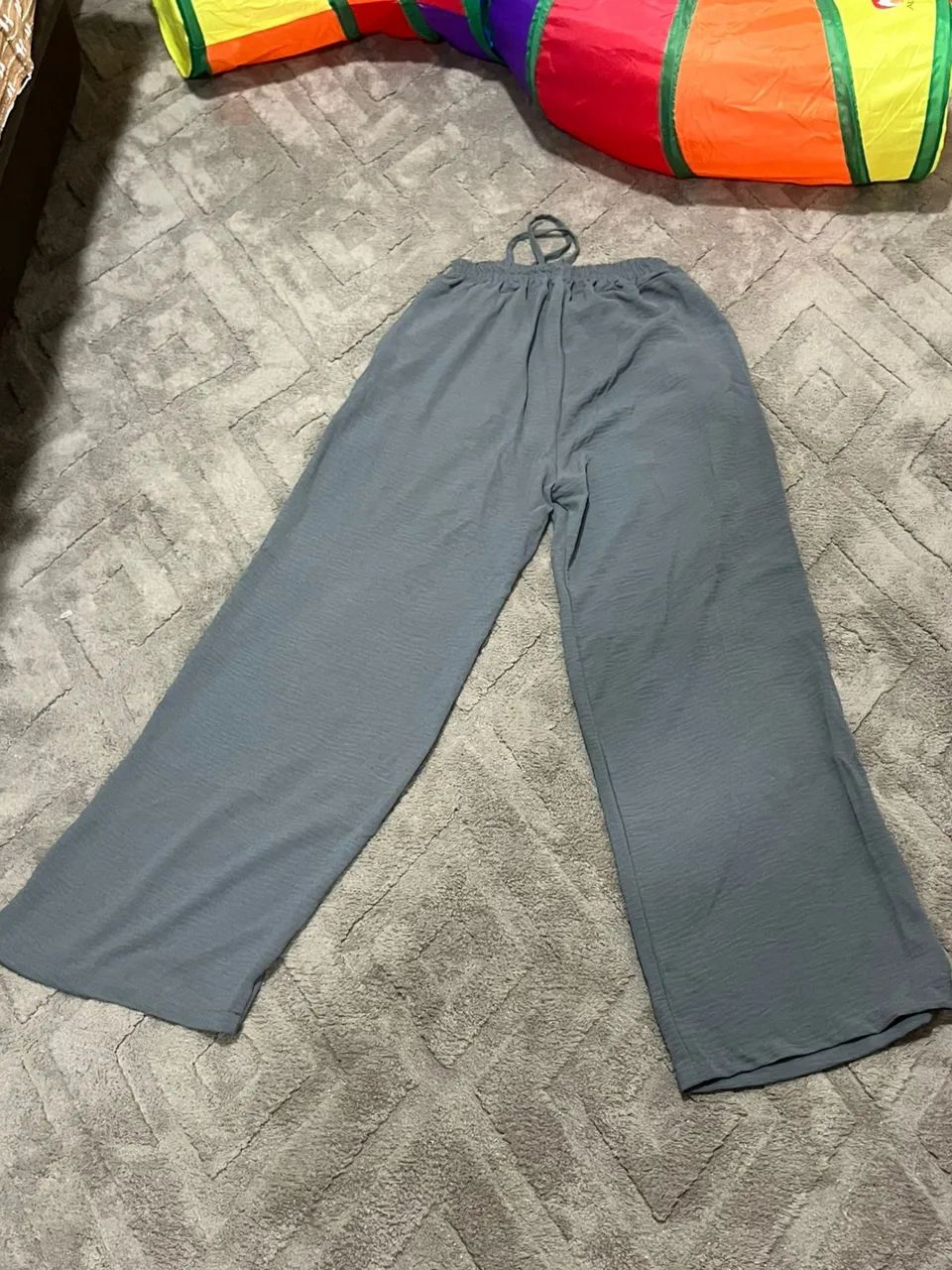Vendo calça social cinza 