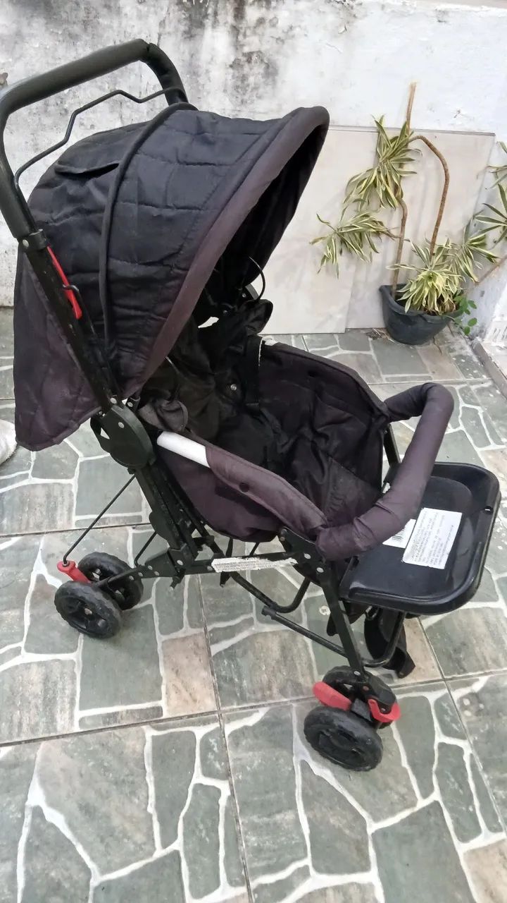 carrinho de bebê novo!!