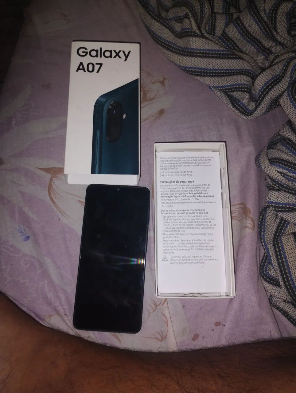 Celular em ótimo estado na caixa com documento  - Foto 2