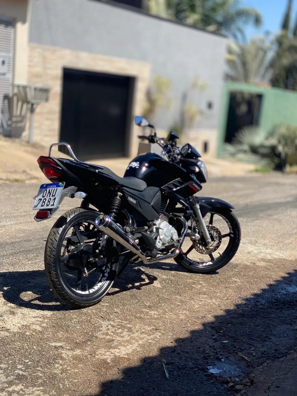 Fazer 150 preta 